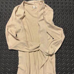 Women's cardigan! Size small. Lauriebelles purchase! Great condition!